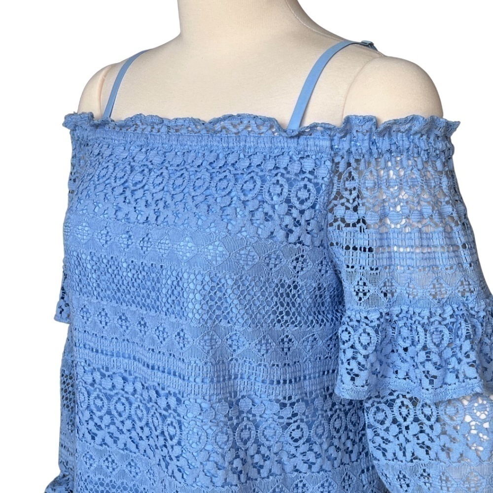 Parker "Jordana" Off Shoulder Boho Style Eyelet Lace Top Powder Blue Size Large - Picture 2 of 8